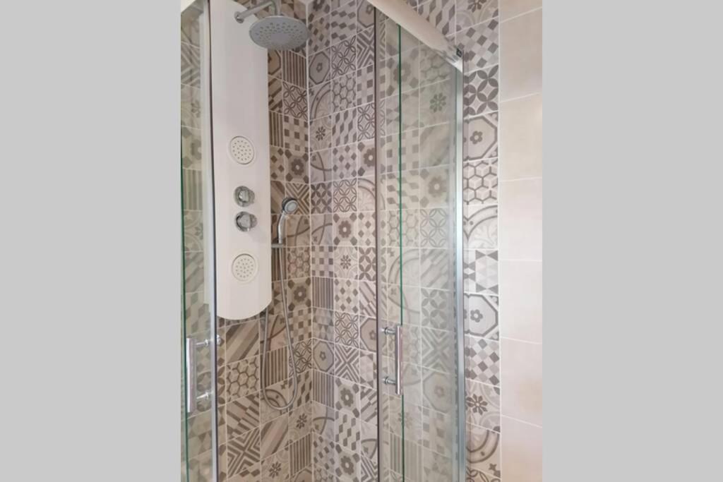 Apartmán Les Etapes Chartraines Parking Wifi Jaccuzi Chartres Exteriér fotografie