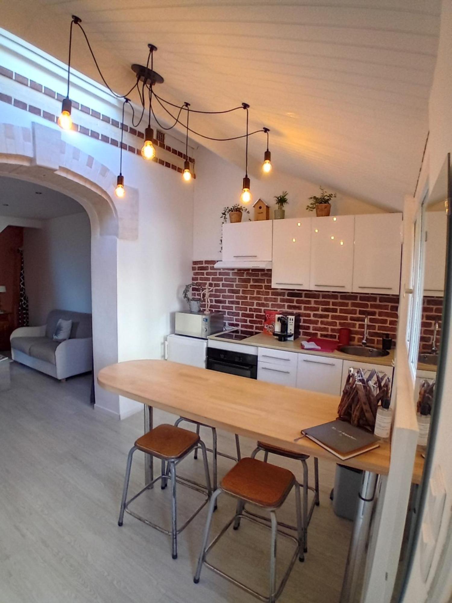 Apartmán Les Etapes Chartraines Parking Wifi Jaccuzi Chartres Exteriér fotografie