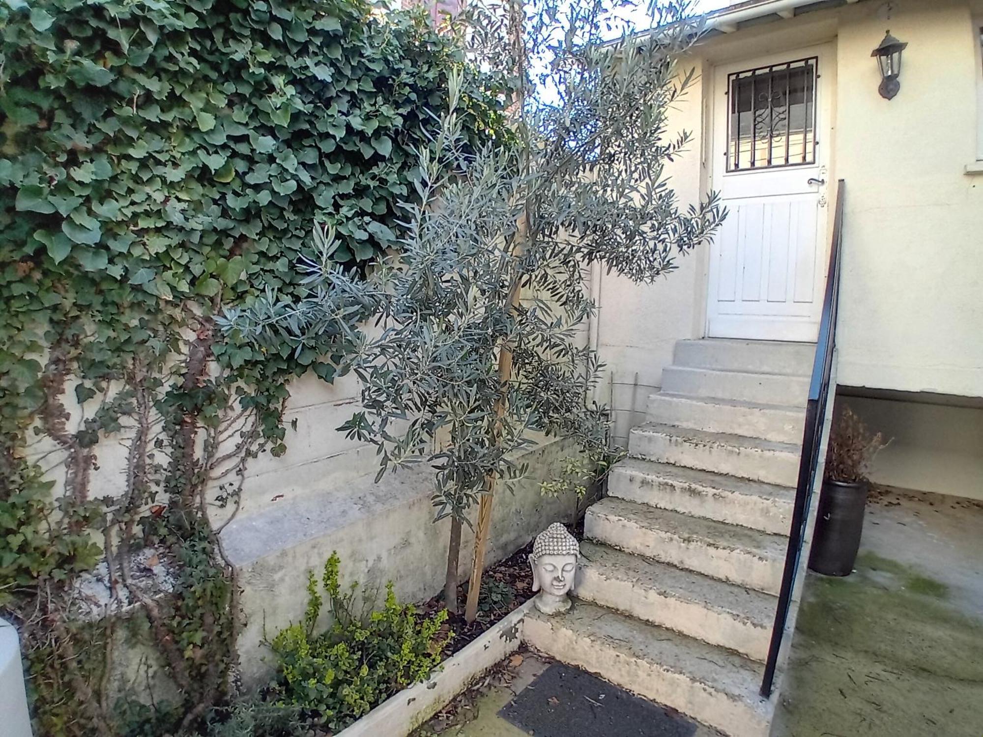Apartmán Les Etapes Chartraines Parking Wifi Jaccuzi Chartres Exteriér fotografie